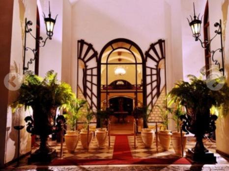 The Golden Palms Hotel & Spa Chik Banavar Екстер'єр фото