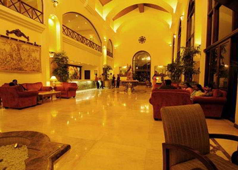 The Golden Palms Hotel & Spa Chik Banavar Екстер'єр фото